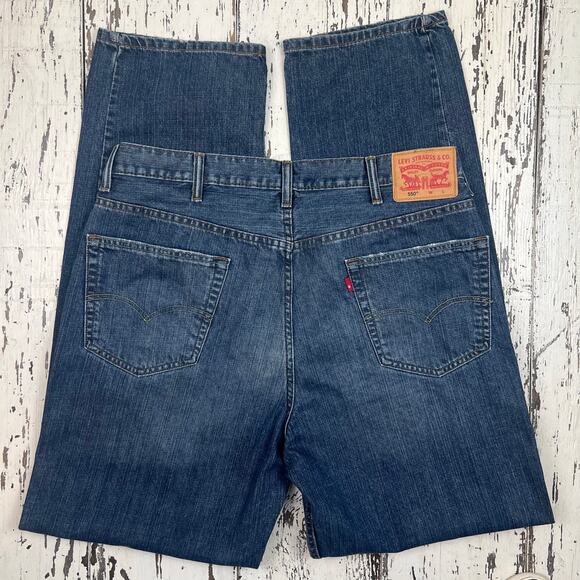 Levi’s 550 jeans men’s 40x36 straight leg
Excellent Condition! - Picture 4 of 4